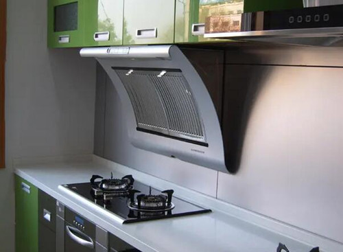 側吸油煙機離灶臺一般多高？標準安裝高度指南